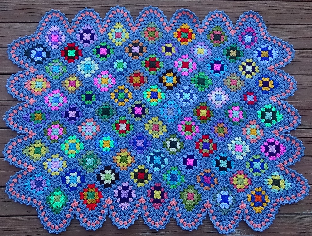 Granny Teardrop Afghan | Twisted Yarns | Crochet pattern