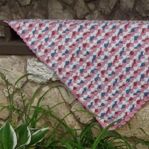 Slanted shell baby blanket