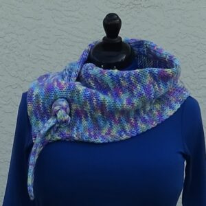 Knotted neckwarmer and cowl machine knit